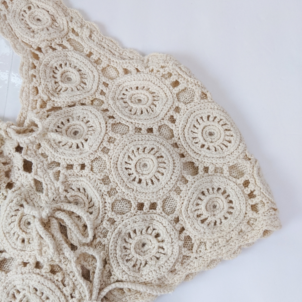 Vintage 90s Moda Boho Crochet Crop Halter Top - Picture 7 of 9